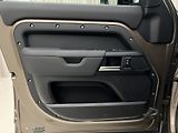 Land Rover Defender D300 AWD X-DYNAMIC SE AUT CZ - náhled 7