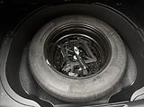 Jeep Cherokee 2,0 103kW 4X4 AC NAVI SENZORY - náhled 40