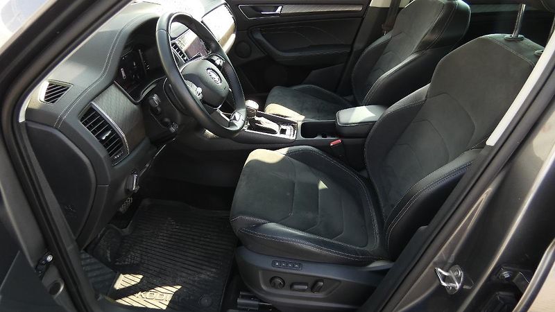 Škoda Kodiaq 2.0 TDI 110 kW Style 4x4 DSG - fotka 19 z 25