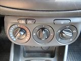 Opel Corsa 1,2 i 51kW - náhled 17