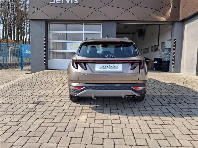 Hyundai Tucson 1,6 CRDi Smart - fotka 14 z 16