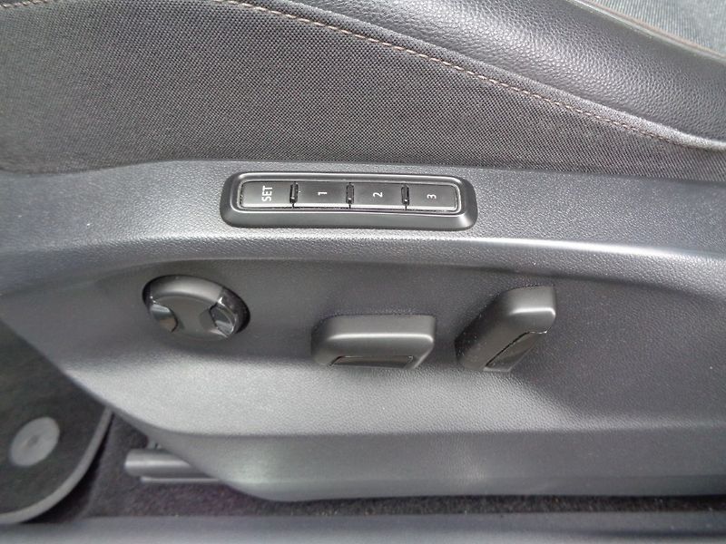 Seat Tarraco 2.0 TDI Excellence 4x4 DSG 110 - fotka 22 z 30