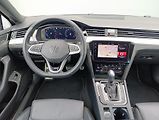 Volkswagen Passat 2.0TSI 206kW RLINE ČR 1.MAJ - náhled 24