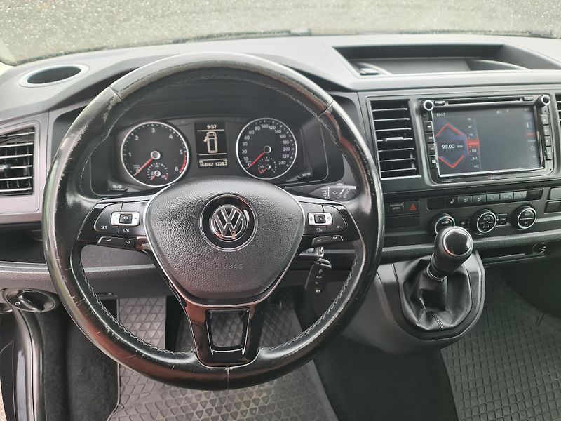 Volkswagen Caravelle (2016) T6 2.0 TDi 110-KW KLIM OLOMOUC - fotka 43 z 87