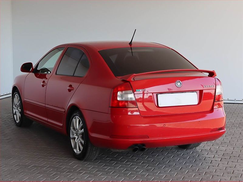 Škoda Octavia (2011) RS 2.0 TDI, Automat - fotka 4 z 20