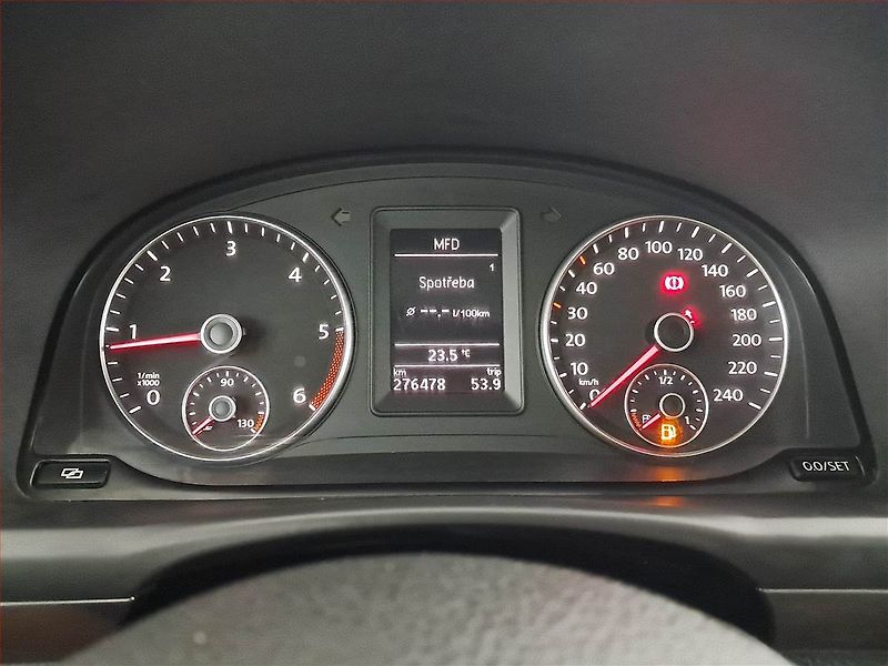 Volkswagen Touran (2011) 2.0 TDI, po STK, dobrý stav - fotka 11 z 15