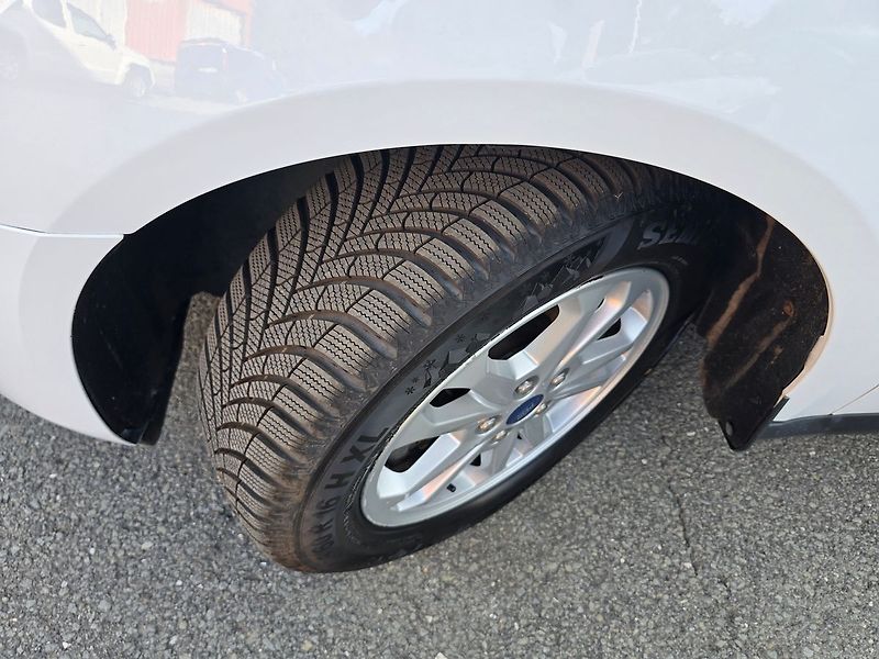 Ford Transit Connect L2 1.5 74kw Trend 1.Maj. ČR - fotka 10 z 10