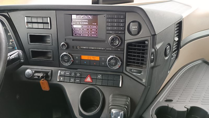 Mercedes-Benz Actros 1845 LS Automat Euro6 - fotka 6 z 14