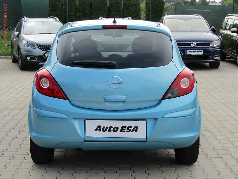 Opel Corsa (2010) 1.2i, AC, temp - fotka 5 z 14
