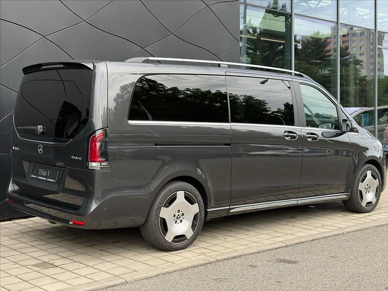 Mercedes-Benz Třídy V 2,0 300 d / Exclusive / XL / 4 - fotka 6 z 26