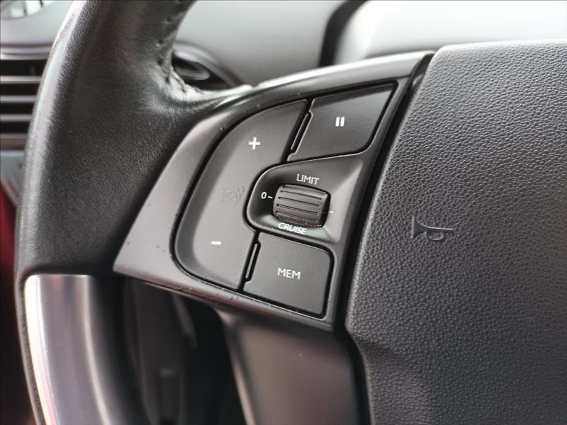 Citroën C4 Picasso 1,2 -81KW,DIGIKLIMA,KOLA - fotka 31 z 46