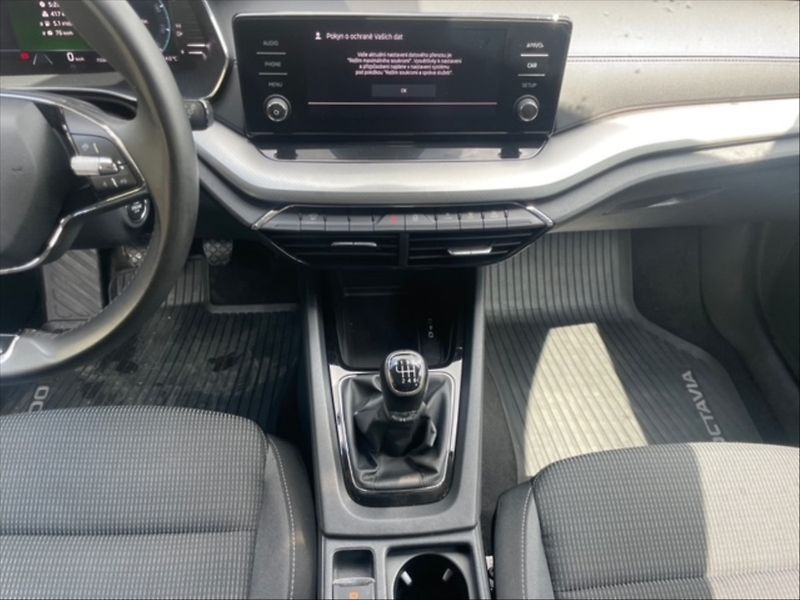 Škoda Octavia 2,0 TDI 85 Ambition - fotka 10 z 11