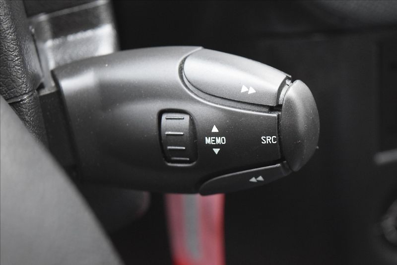 Peugeot 206 1,4 i (TU3) 54KW SERVISKA ALU - fotka 33 z 41