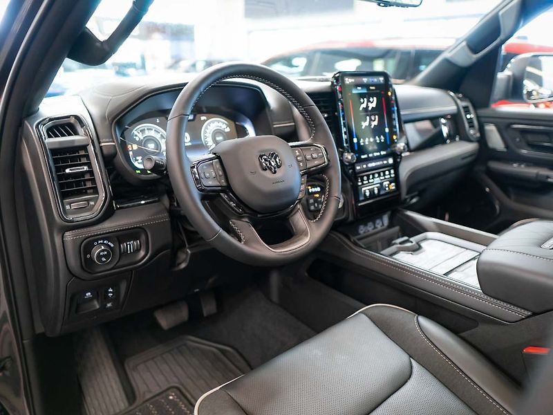 Dodge RAM (2026) 5.7 HEMI V8 Limited 2026 - fotka 15 z 50