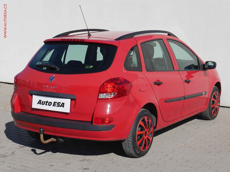 Renault Clio (2009) 1.1 i, ČR, AC, tažné - fotka 4 z 17