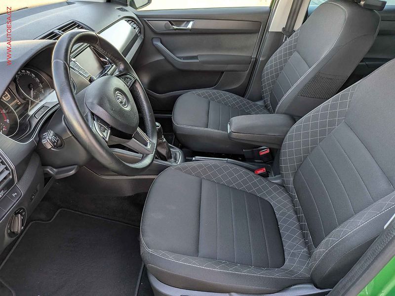 Škoda Fabia (2016) 1.2 TSi, 2.maj,ČR, Style - fotka 8 z 15