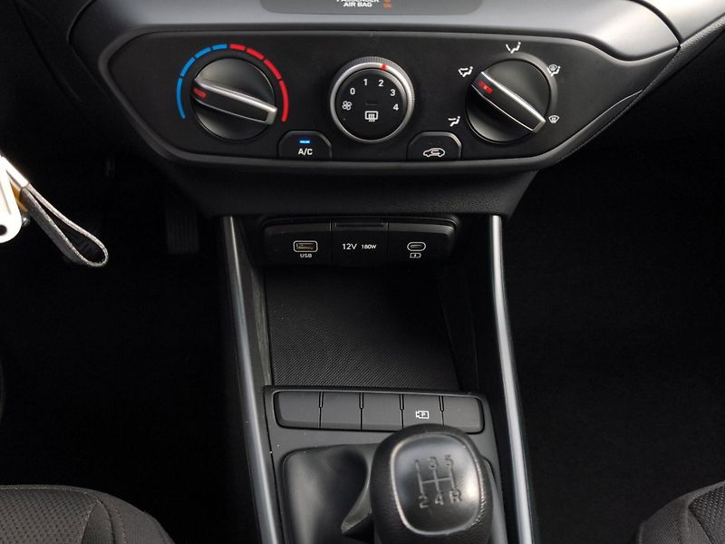 Hyundai Bayon (2025) COMFORT 1.2i 58kW, ČR, 1. Maj. - fotka 23 z 26