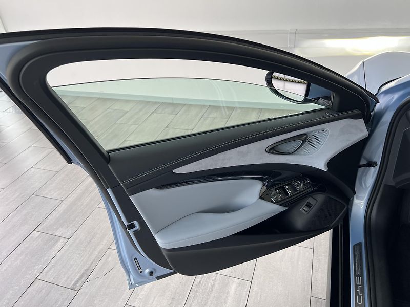 BYD Seal (2025) Excellence AWD - fotka 17 z 31