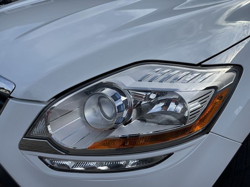 Ford Kuga (2011) 2.0TDCi AWD Titanium Navi - fotka 35 z 49