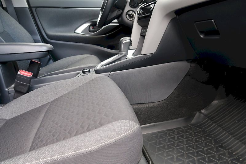 Toyota Yaris Cross (2023) Comfort 1,5 /92 kW - fotka 9 z 26