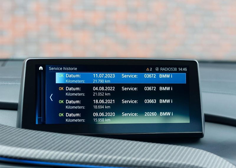 BMW i8 (2018) xdrive Laser - fotka 42 z 44