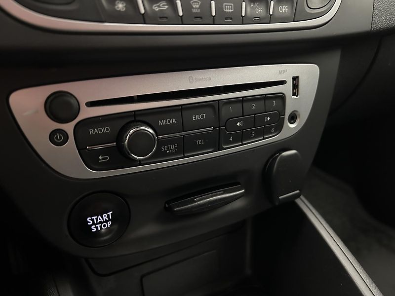 Renault Mégane 1.5 DCi Energy - fotka 13 z 22