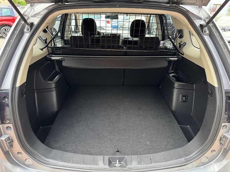 Mitsubishi Outlander (2019) 2.0i Mivec Navi Kamera - fotka 23 z 50