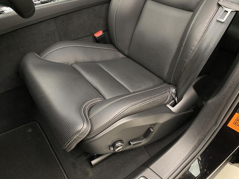Volvo XC60 T8 AWD RECHARGE REZERVACE - fotka 25 z 65
