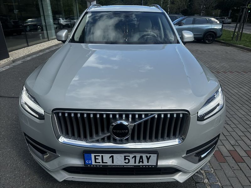 Volvo XC90 2,0 - fotka 3 z 21