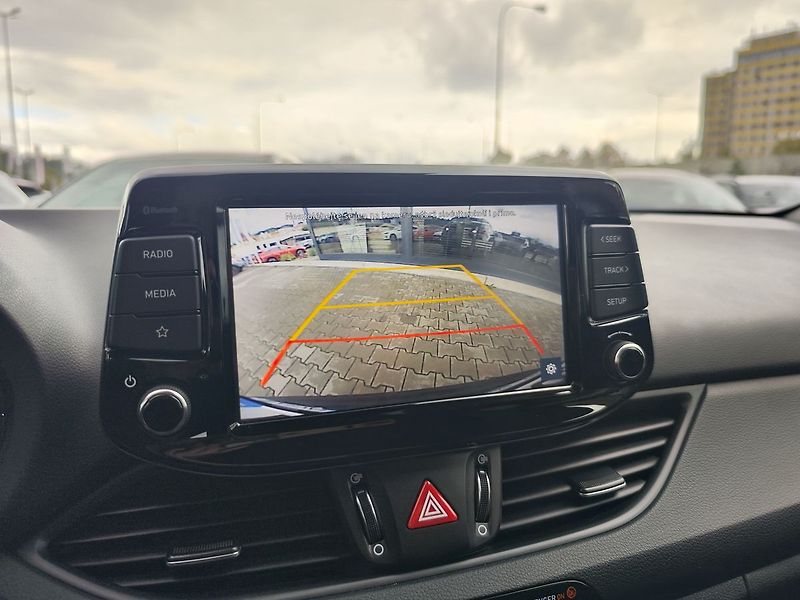 Hyundai i30 1.0 T-GDI/88kW Comfort - fotka 15 z 27