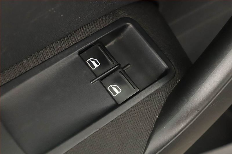 Volkswagen Polo (2012) 1.2 TDI, Tempomat - fotka 8 z 12