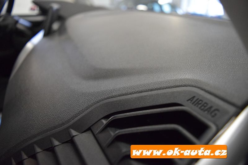 BMW X3 2.0d xDRIVE MILDHYBRID 2021 - fotka 34 z 72