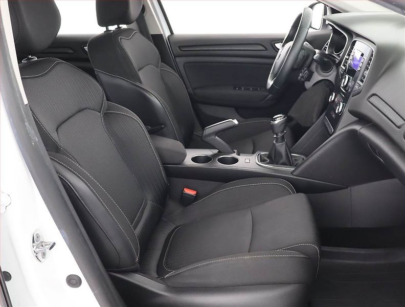Renault Mégane (2020) 1.5 Blue dCi, Tempomat - fotka 9 z 19