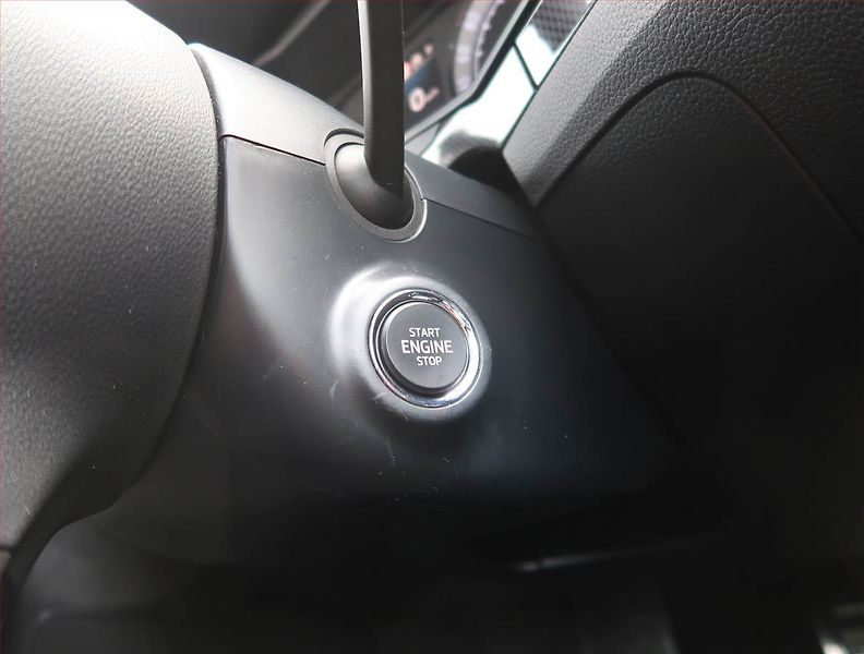 Škoda Superb (2018) Sportline 2.0 TDI - fotka 23 z 25