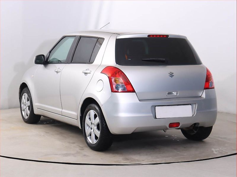Suzuki Swift (2007) 1.3 i, po STK, levný provoz - fotka 4 z 15