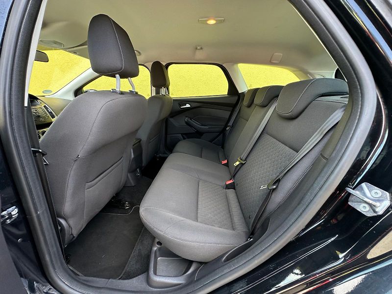 Ford Focus (2013) KOMBI 1.0/92kW * 2.Maj.  - fotka 26 z 34