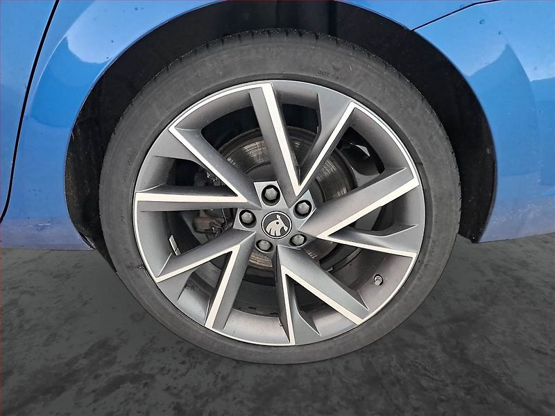 Škoda Superb (2020) 2.0 TDI - fotka 15 z 16