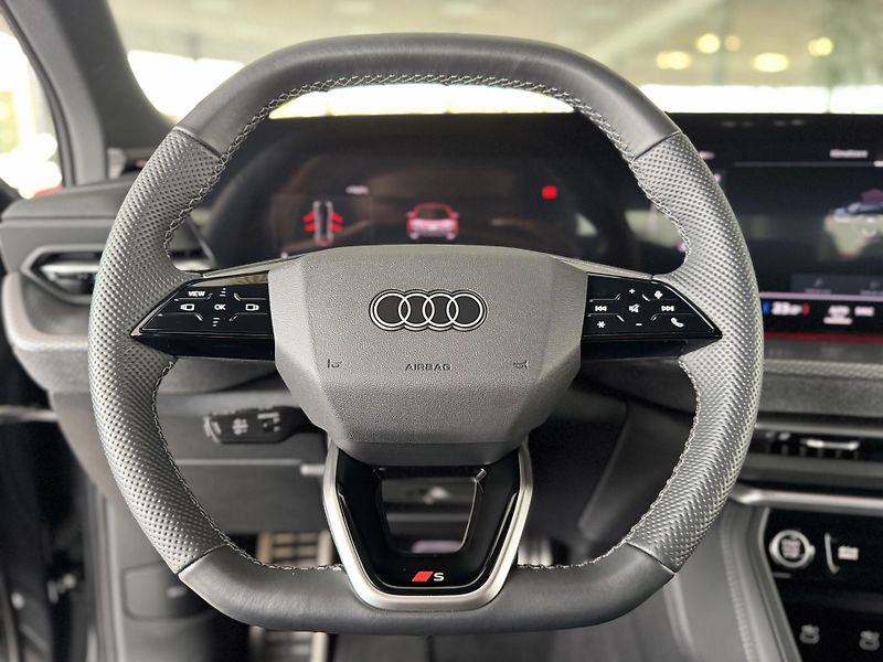 Audi Q5 TDI Quattro*S-LINE*360*SKLADEM - fotka 10 z 45
