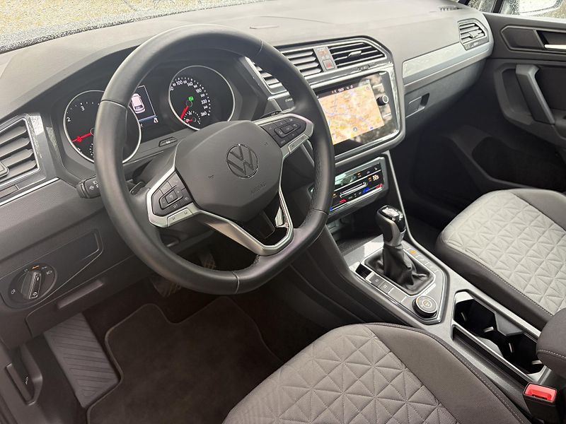 Volkswagen Tiguan (2023) 2.0TDI DSG 147KW 4X4 ACC*LANE - fotka 9 z 25