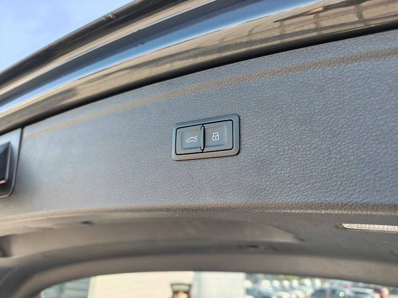 Audi Q5 Quattro S-Tronic  2,0TDI - fotka 24 z 24