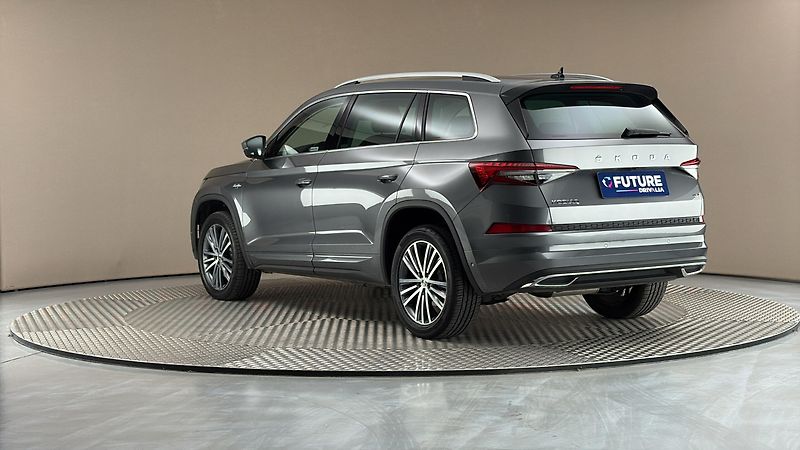 Škoda Kodiaq 2.0 TDI DSG 4x4 L&K - fotka 2 z 32