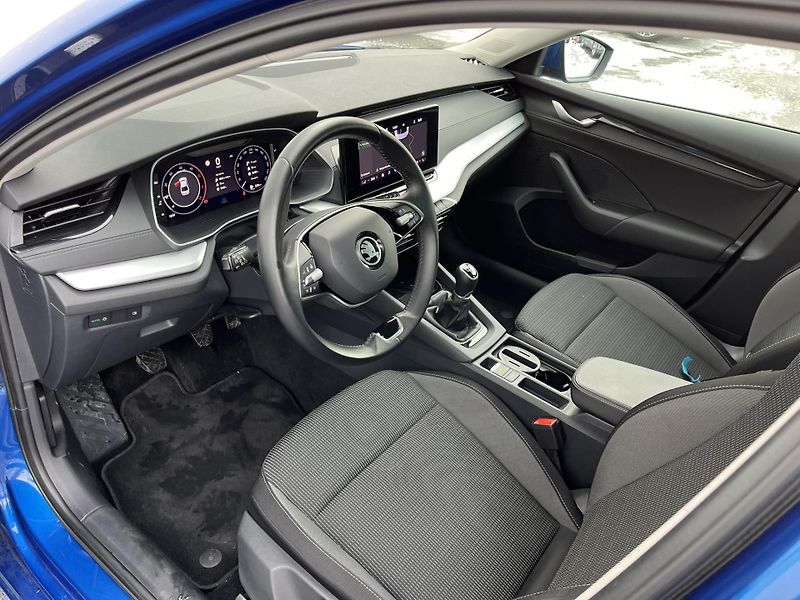 Škoda Octavia 2.0TDi 85kW Selection - fotka 6 z 23