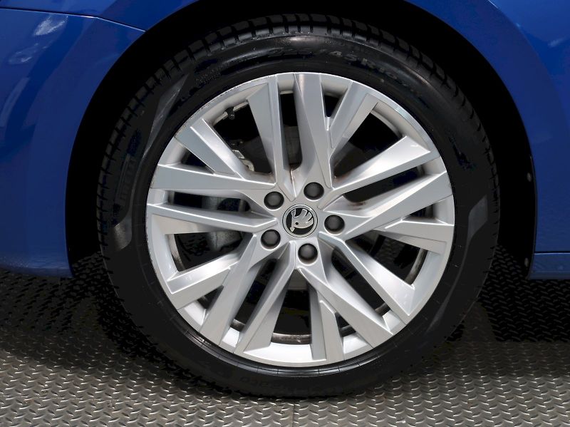 Škoda Octavia (2024) TOP SELECTION 1.5TSI 110KW - fotka 40 z 40