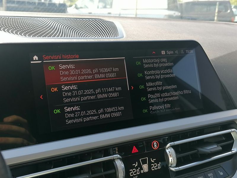 BMW Řada 3 (2022) 2.0 318D A/T Kůže - fotka 19 z 34