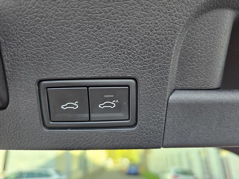 Volkswagen Arteon R-LINE 200kW KŮŽE NAVI KAMERA - fotka 46 z 49