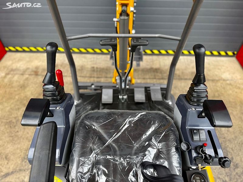 Gorila (2026) AKCE - Minibagr G12 PRO2 - fotka 6 z 11
