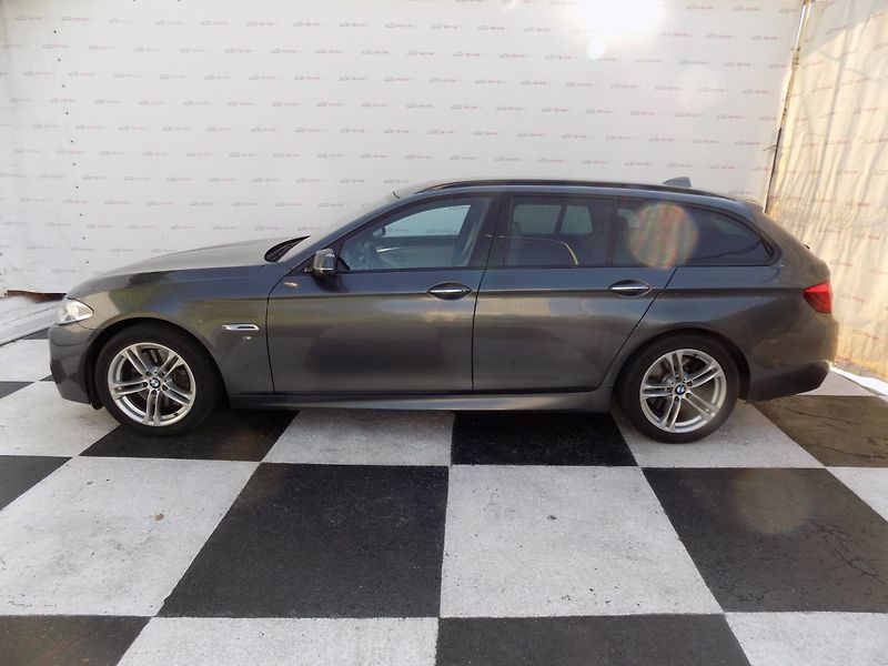 BMW Řada 5 (2015) 530d/xDrive/M-Sport/LED/ - fotka 2 z 40