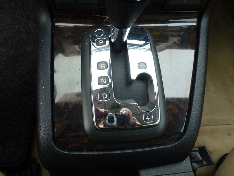Ford Mondeo 2,5 i V6 24V Ghia Automat - fotka 33 z 49