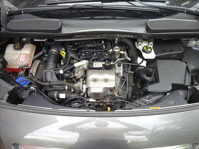 Ford Tourneo Connect 1.0 ECOBOOST TITANIUM - fotka 45 z 49