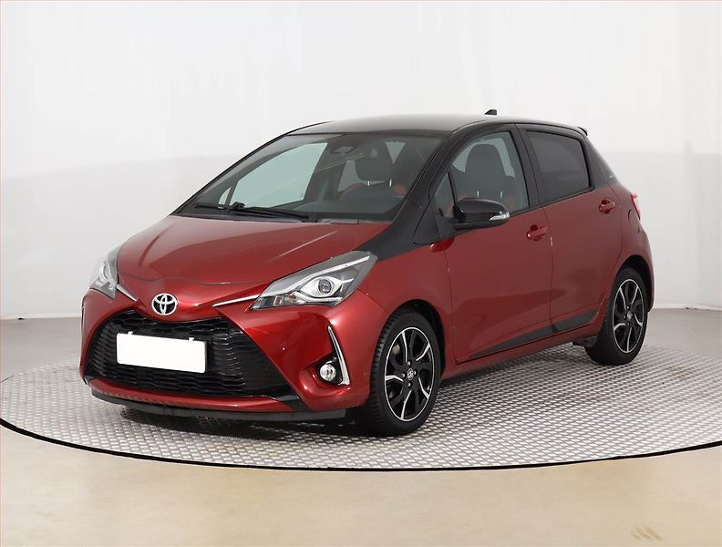 Toyota Yaris (2018) 1.5 Dual VVT-i, Automat - fotka 2 z 22